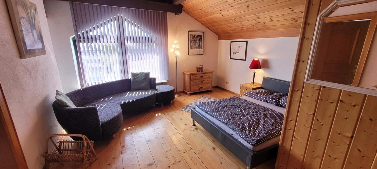 Ferienzimmer / Monteurzimmer 纽玛特-安华莱斯 外观 照片