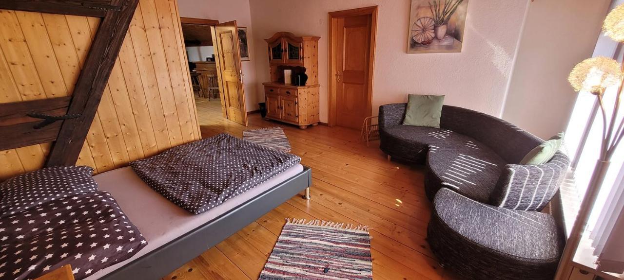 Ferienzimmer / Monteurzimmer 纽玛特-安华莱斯 外观 照片
